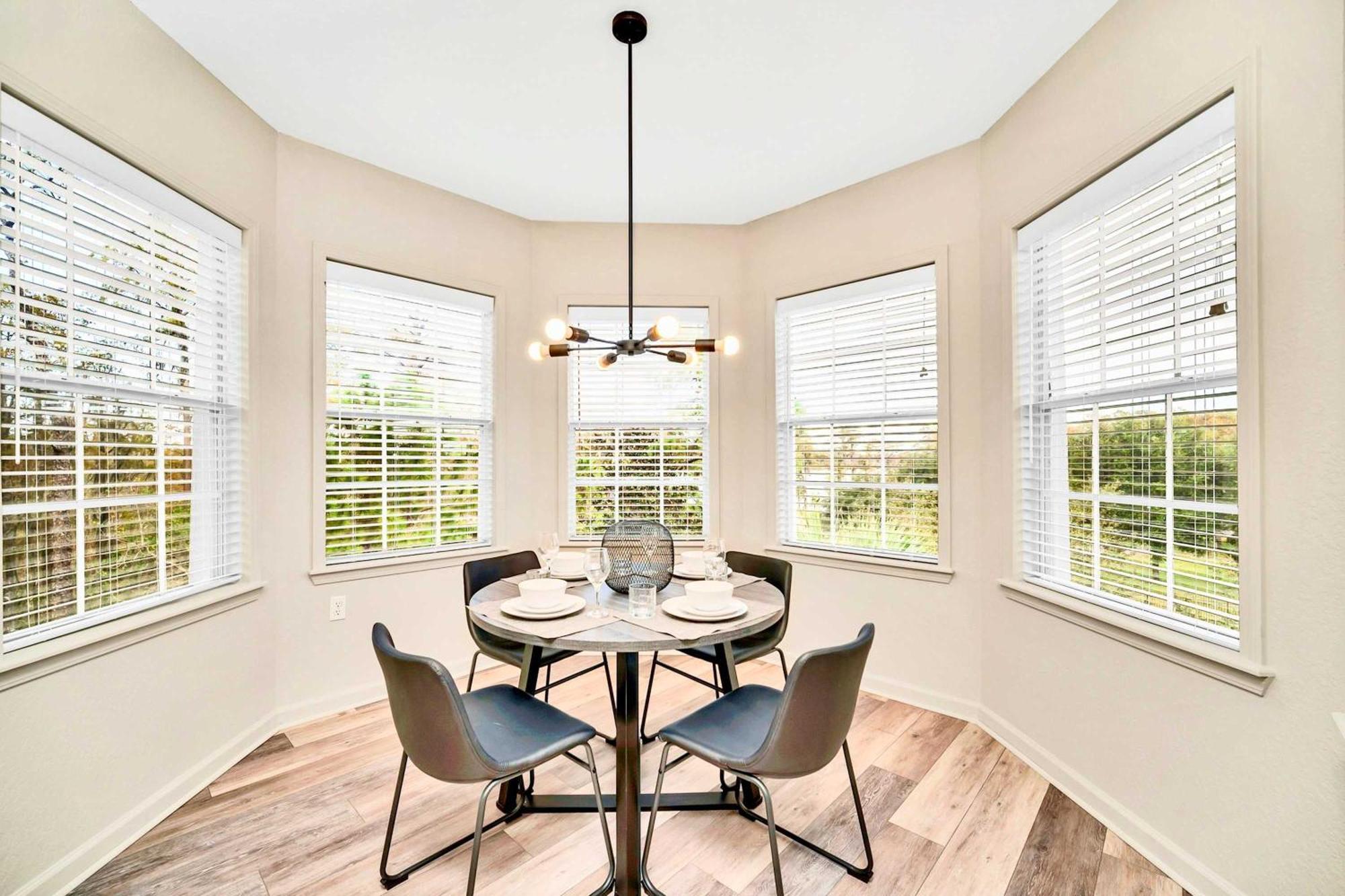 Bright & Modern 2br With Pool & Hot Tub, Near Disney! Ferienhaus Orlando