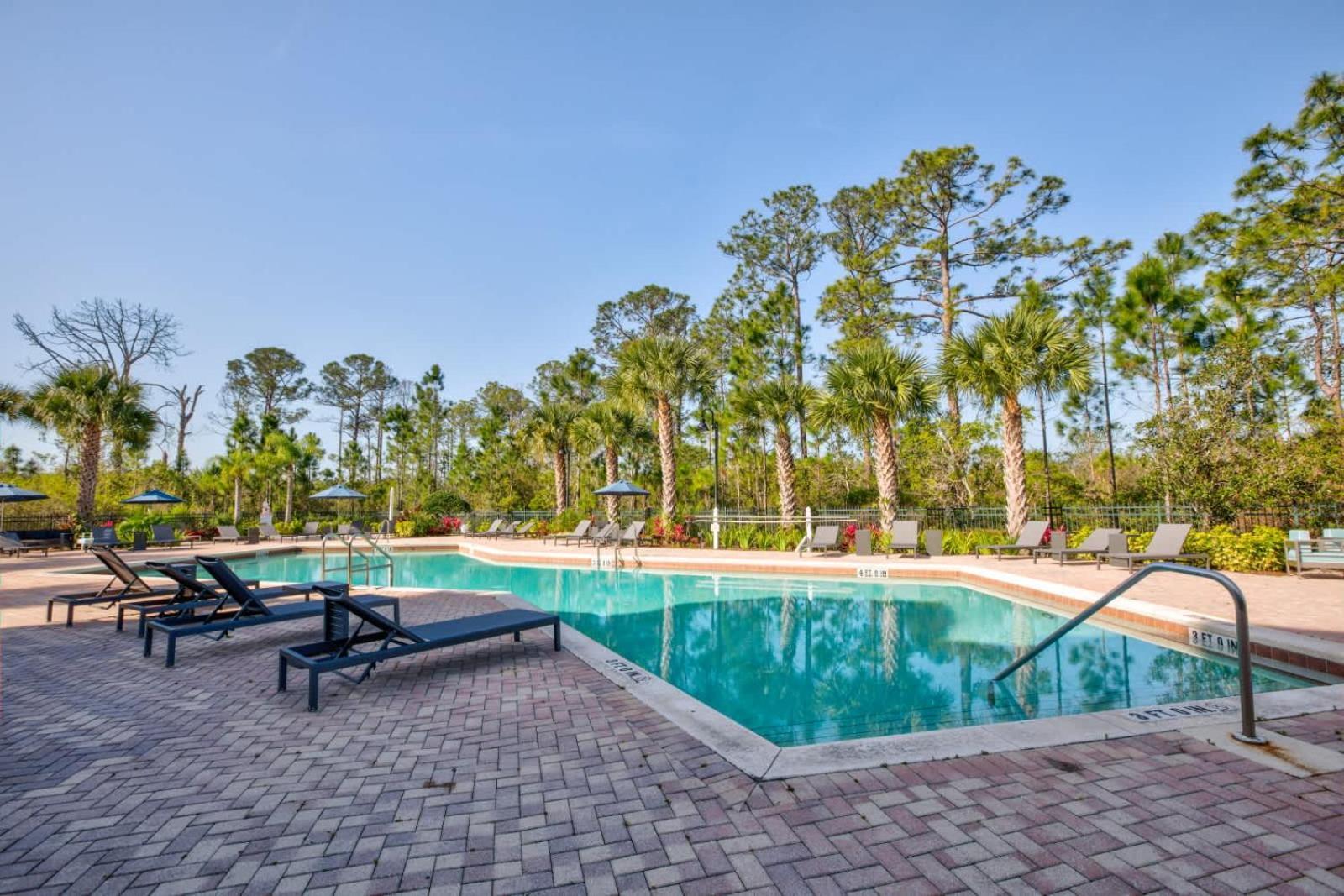 Bright & Modern 2br With Pool & Hot Tub, Near Disney!