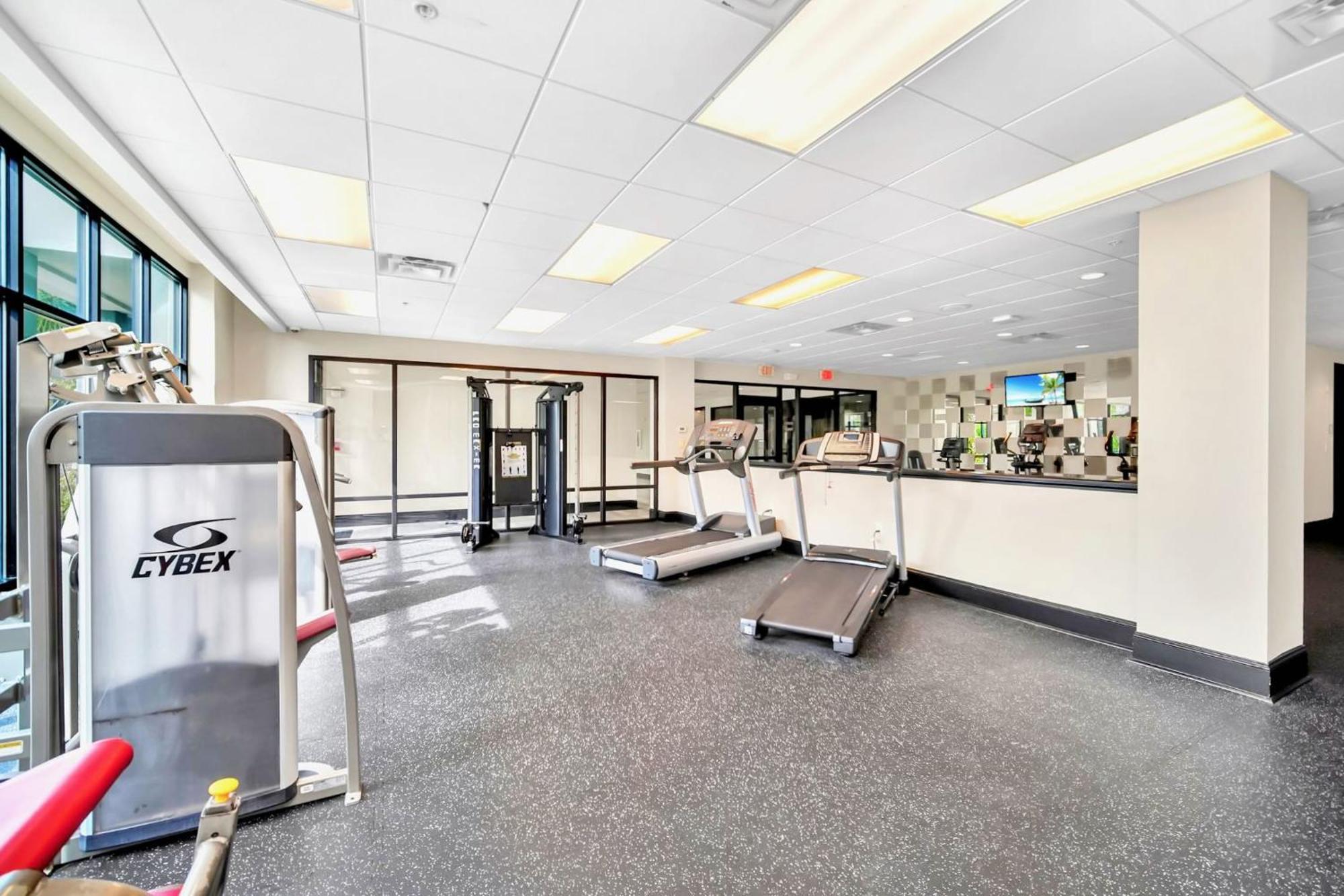 Bright & Modern 2br With Pool & Hot Tub, Near Disney! *